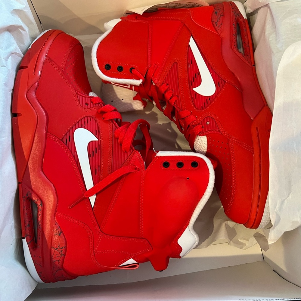NIKE AIR COMMAND FORCE